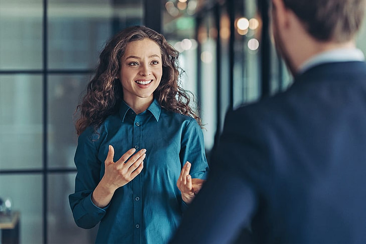 A PEO is a company that lets you offload time-consuming human resources (HR) responsibilities for your business.