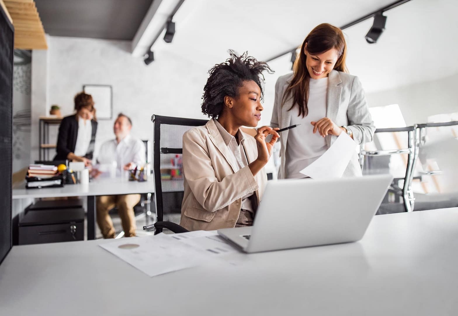 Two womens working together