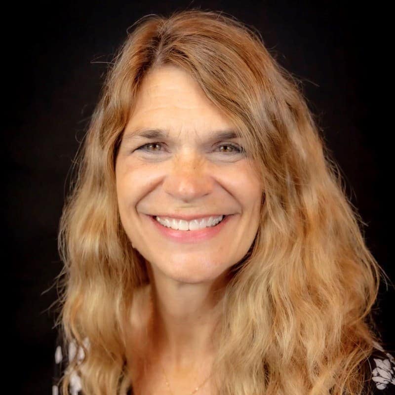 Tammy Dawson Headshot