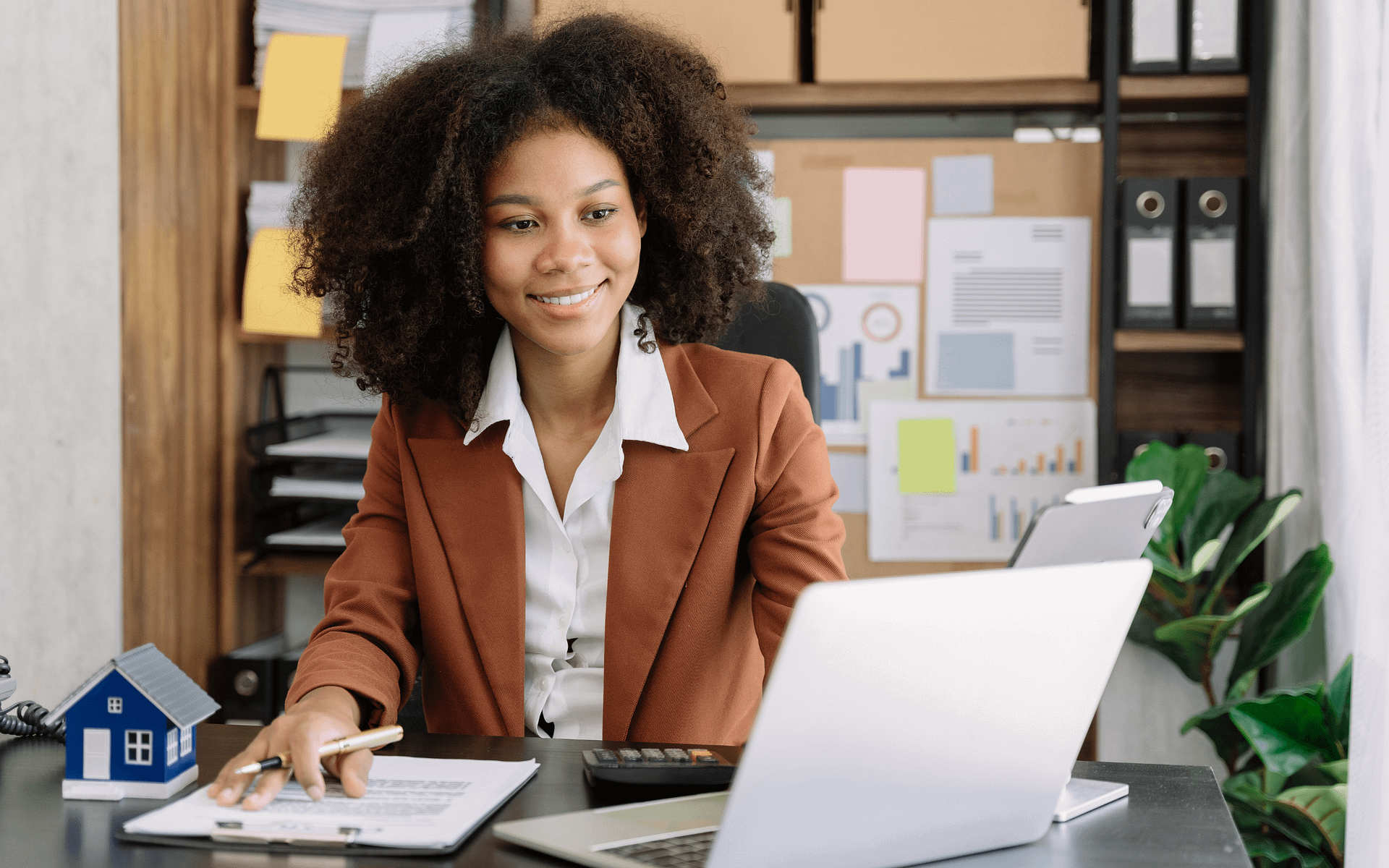 Discover the Advantages of Real Estate Outsourcing to Scale Your Business