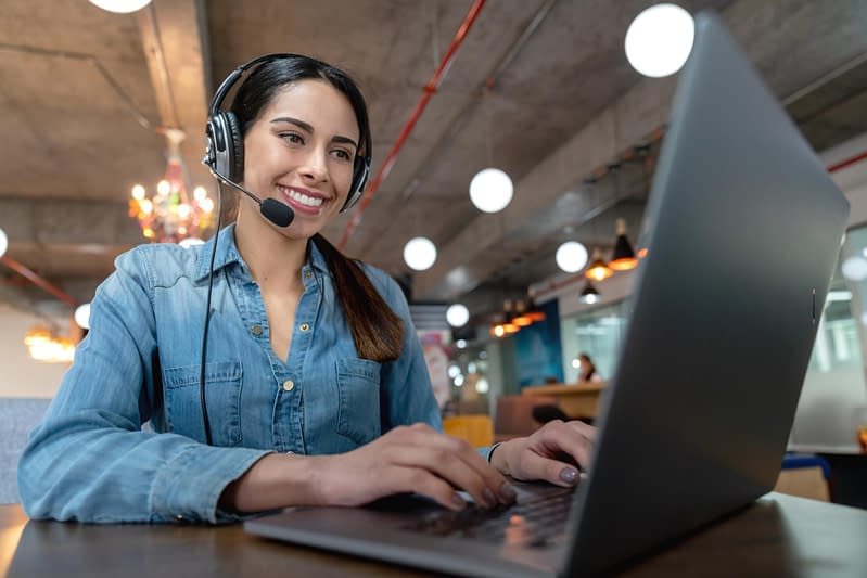 Learn How Nearshore Teams Can Enhance Customer Service in Your Manufacturing Firm