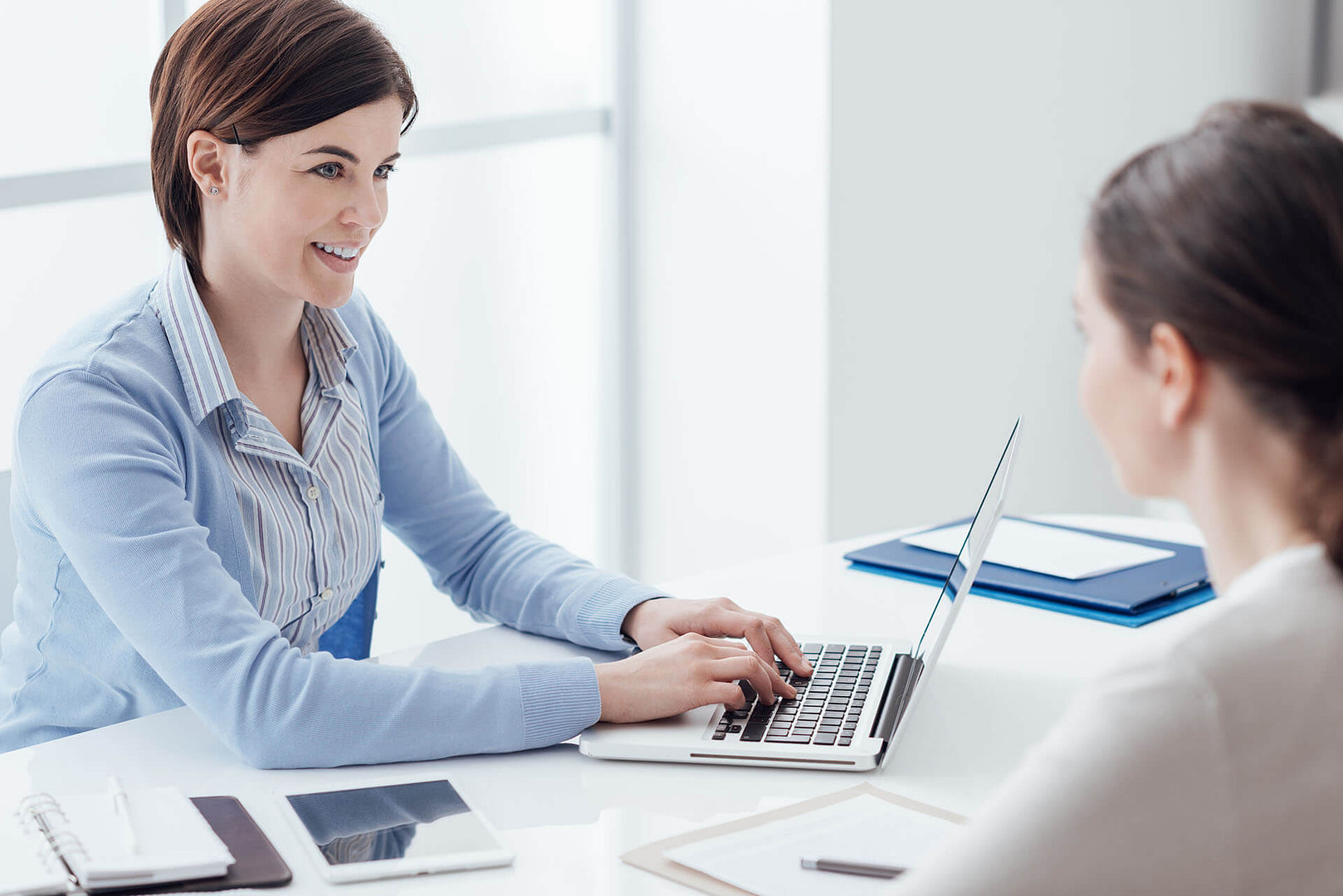 What Is The Difference Between Temporary Staffing Services And A Peo What is the Difference between a PEO and a Staffing Agency? - PEO.com
