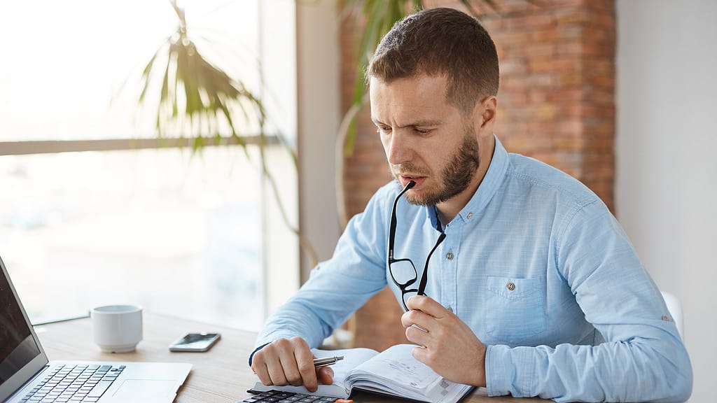 cons-of-outsourcing-payroll Discover What Are the Cons of Outsourcing Payroll