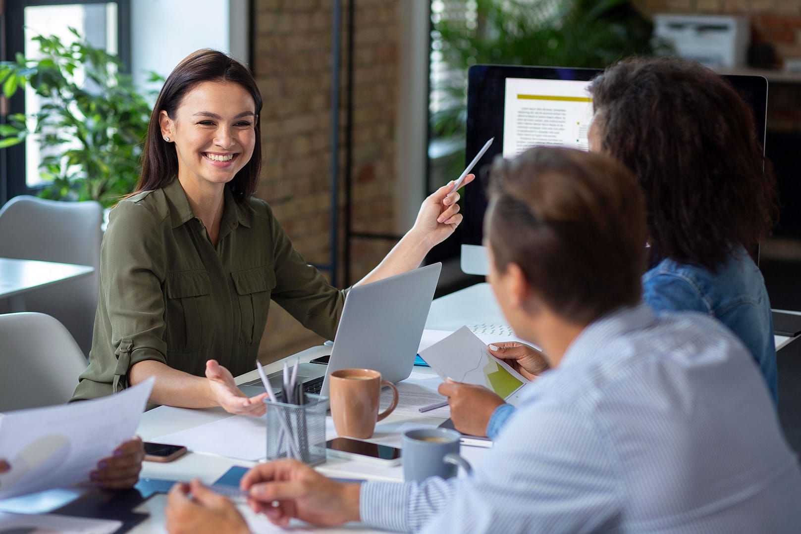 Learn the Key Differences Between PEO and ASO and Choose the Best Model to Outsource HR