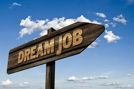 Your job description should make the best candidates feel like it’s their dream job.